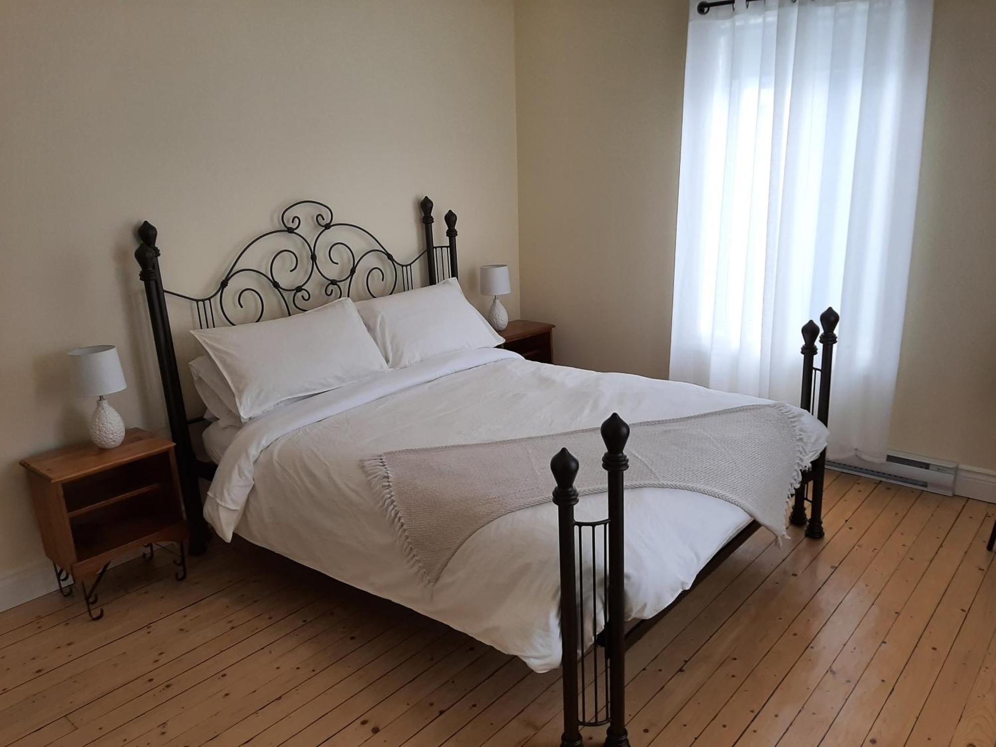 La Maison Aux Camelias Bed & Breakfast Coaticook Cameră foto