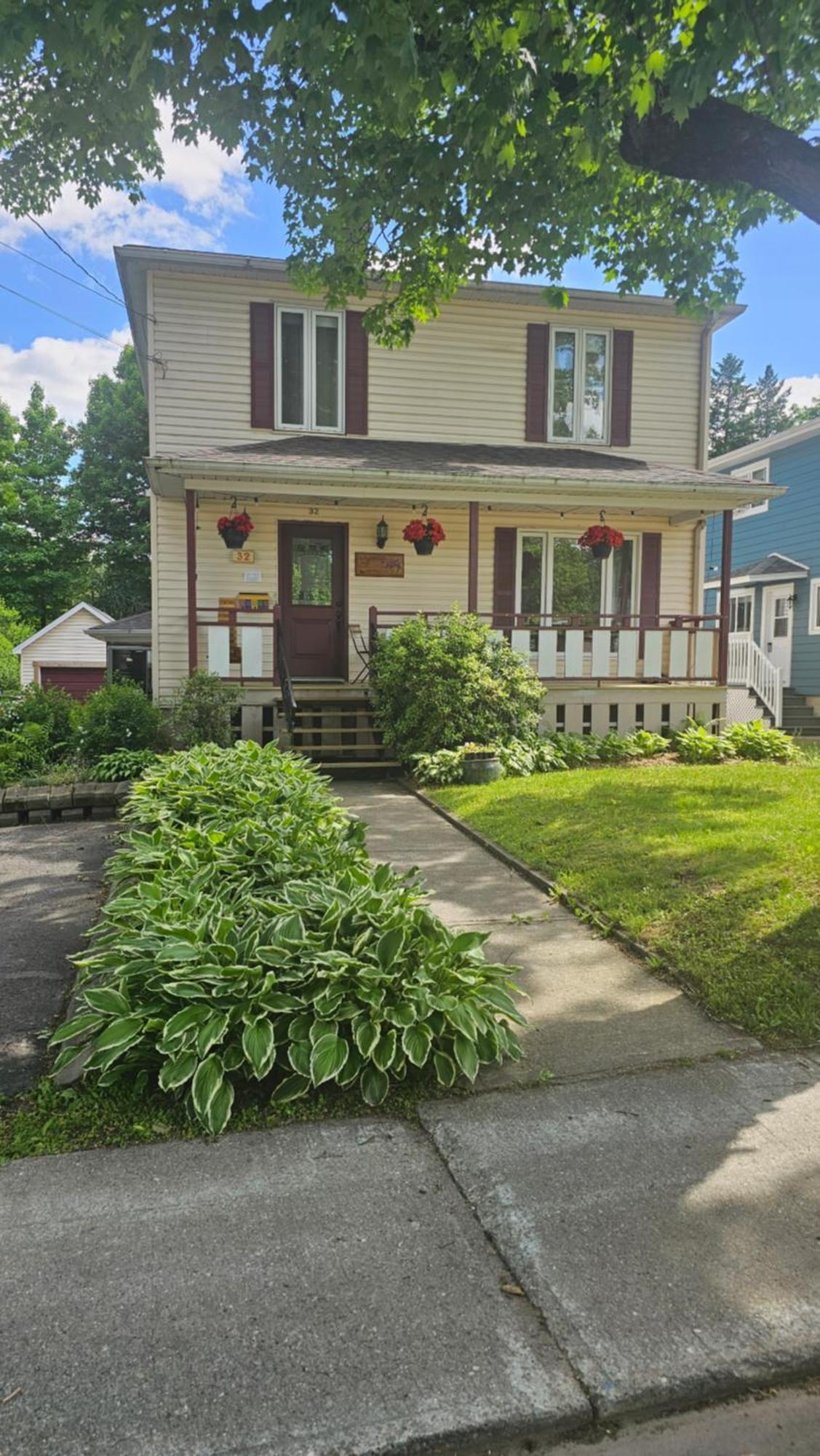 La Maison Aux Camelias Bed & Breakfast Coaticook Exterior foto